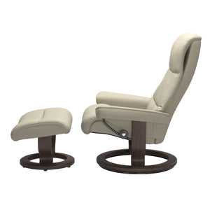 Stressless® View (L) Classic chair with footstool