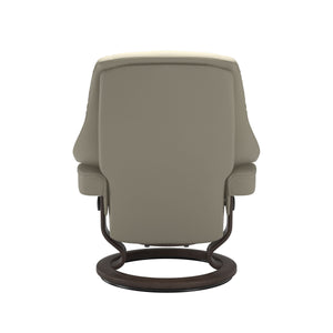 Stressless® Live (L) Classic chair with footstool