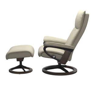Stressless® Aura (L) Signature chair with footstool